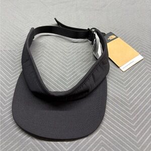 The North Face NWT Black Visor Hat Adjustable
